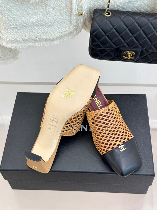 CC Woven Square-Toe Mules Tan Black Leather 887979