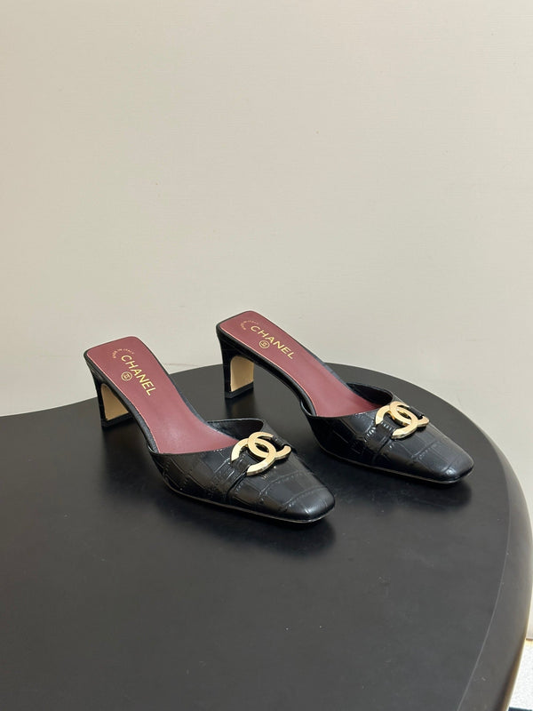 CC 26A Square Toe Mules 6cm Black Patent Embossed Leather 888047