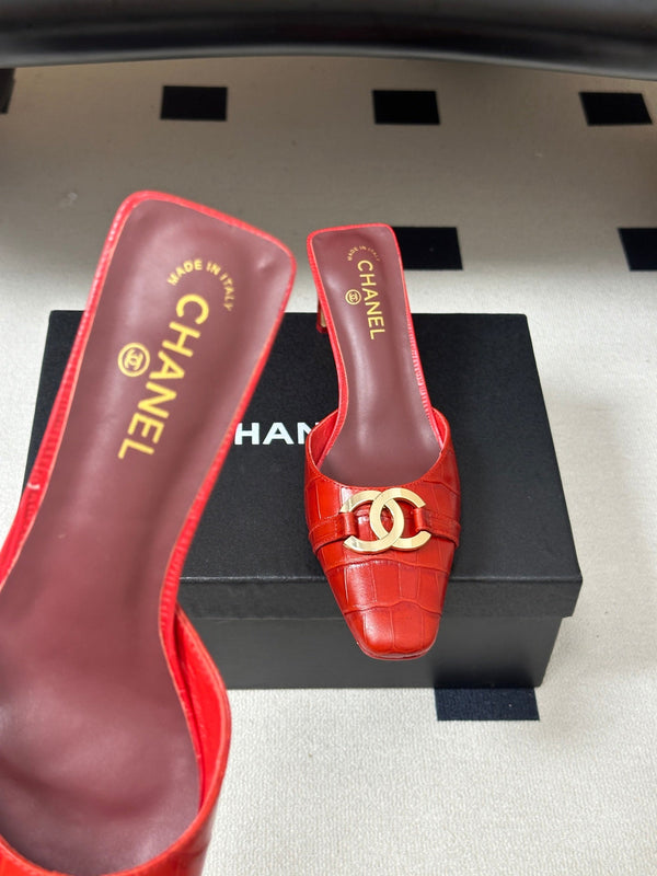 CC 26A Square Toe Mules 6cm Red Patent Embossed Leather 888045