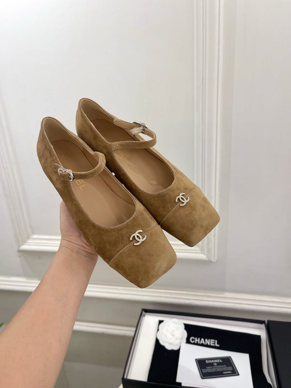 CC Square Toe Mary Jane Flats 2.5cm Beige Suede 891752
