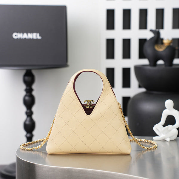 CC 26A Shopping Bag 23cm Light Beige Lambskin