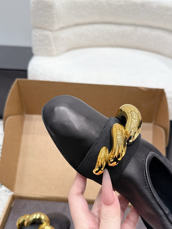 Alai Chain GHW Ballet Flats Black Cowhide Leather 880773
