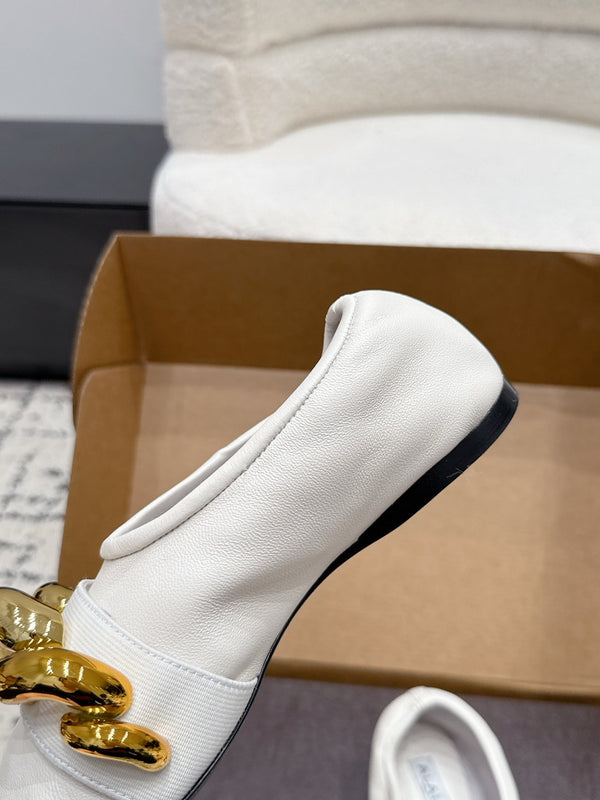 Alai Chain GHW Ballet Flats White Cowhide Leather 880772
