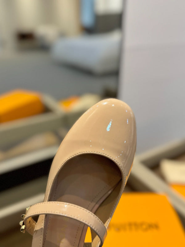 LV Romy Slingback Pumps Beige Patent Leather 893595