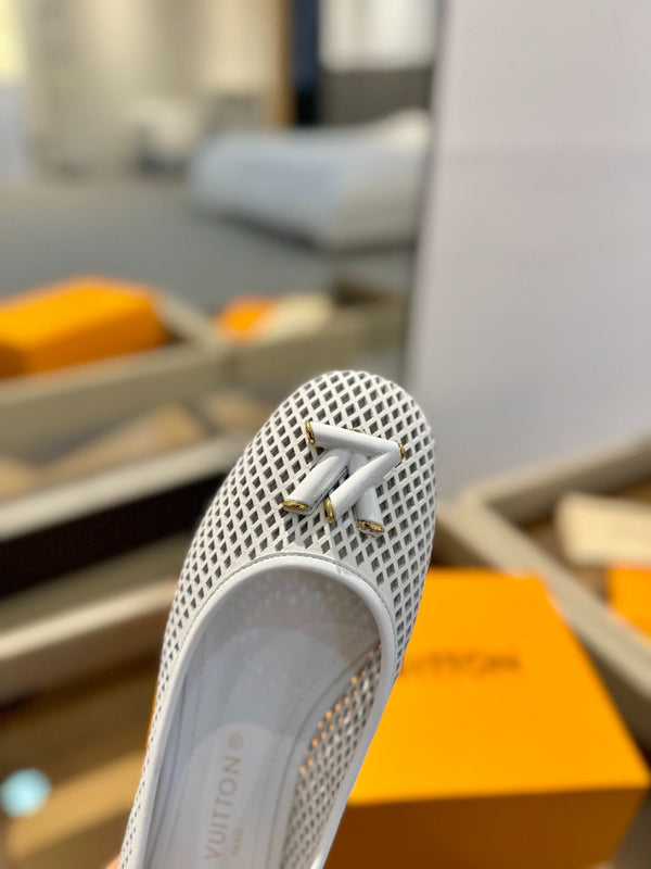 LV Shake Perforated Ballet Flats White Calfskin 893577