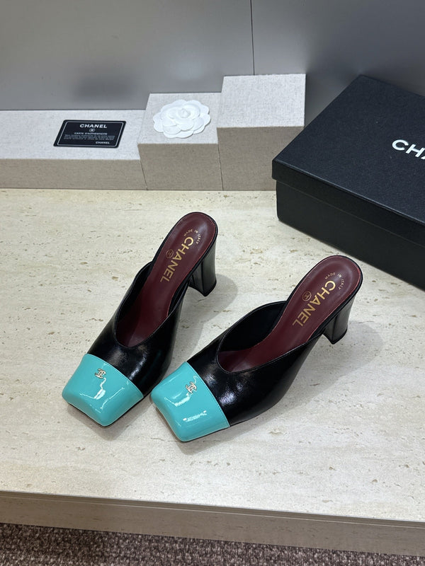 CC Cap Toe Mules 90mm Black Teal Patent Leather  896855