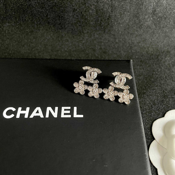 CC Flower Drop Earrings Crystal 659640