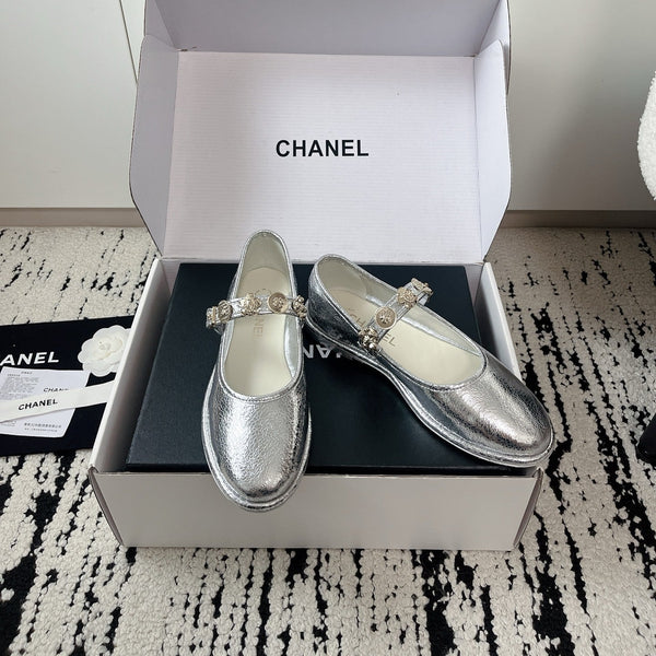 CC 26A Charm Mary Jane Ballet Flats Silver Metallic Leather 900754