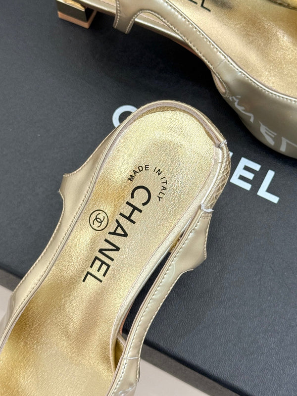 CC 26A Pointed Toe Slingback Pumps Gold Patent Cowhide 904672