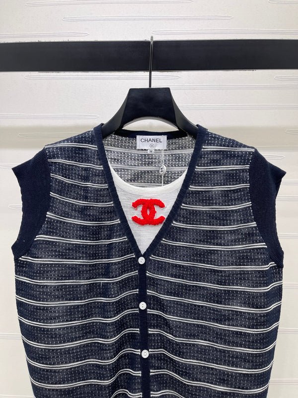 CC Striped V-Neck Knit Vest Wool 406419
