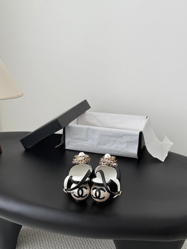 CC Pearl Heel Camellia Slingback Sandals Black Leather 915120