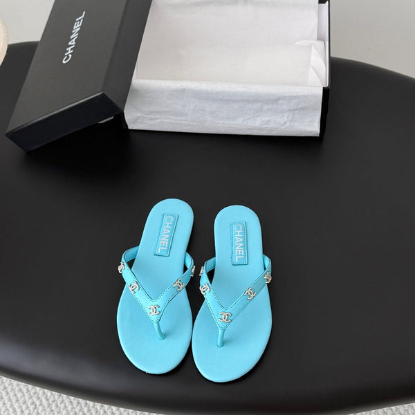 CC Crystal Logo Thong Sandals Blue Leather 915114