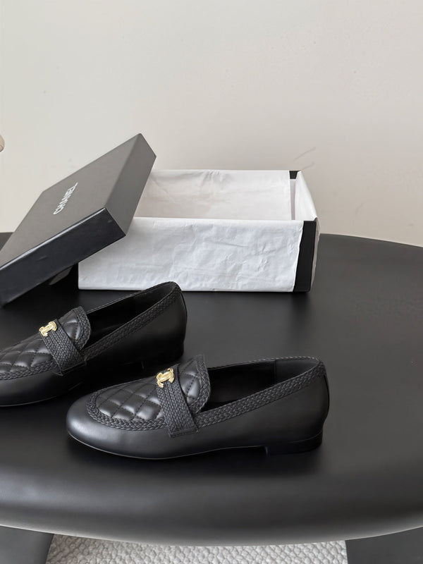 CC Quilted Logo Loafers Black Leather 914186