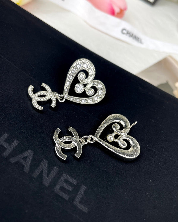 CC Earrings 284873