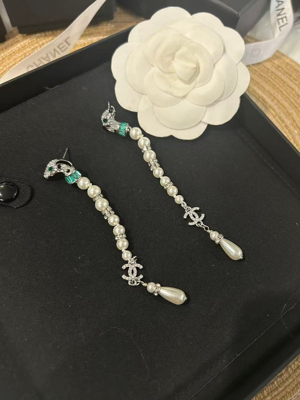 CC Earrings 284871