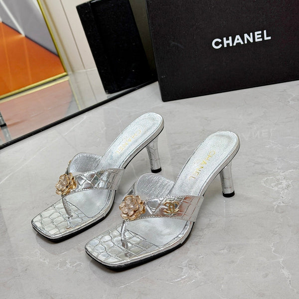 CC 26A Camellia Double C Thong Sandals 8.5CM Silver Stone-Grain Cowhide 938255