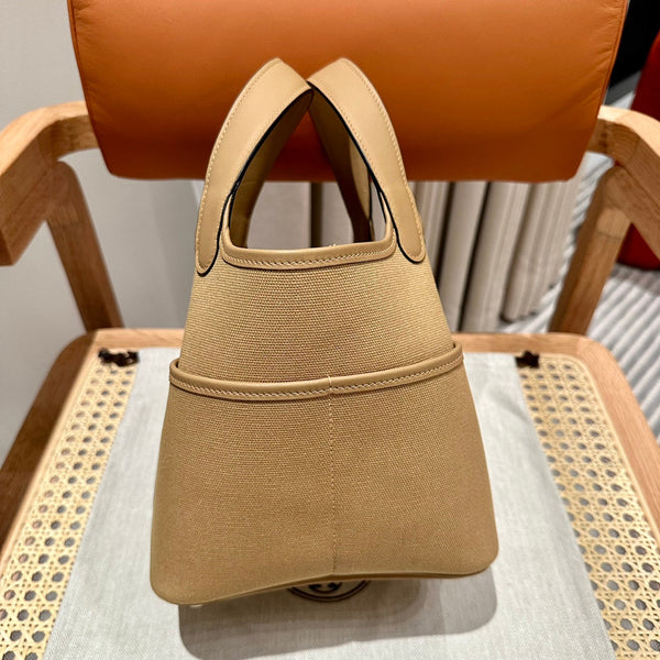 HM Picotin Lock 18CM Pocket Handbag Beige Swift Canvas