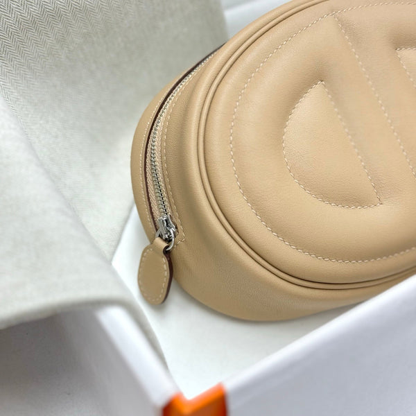 HM In-the-Loop Belt 19CM Bag Beige Swift