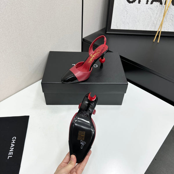 CC Métiers d'Art Apple Slingback Pumps Burgundy Black Leather 944651