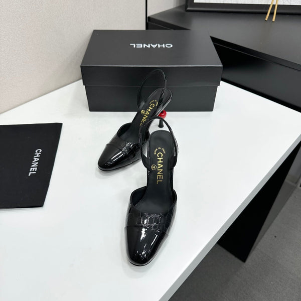 CC Métiers d'Art Apple Heel Slingback Pumps Black Croc-Embossed Patent Leather 944649