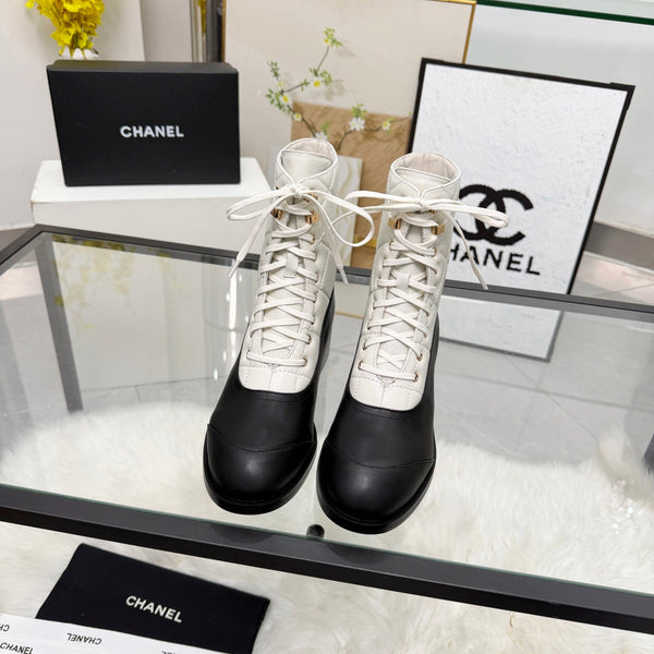 CC Lace-Up Ankle Boots 5CM White Black Quilted Leather 958901
