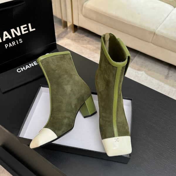 CC Ankle Boots White Square Toe Olive Green White Suede Leather 958075