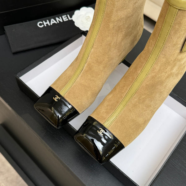 CC Ankle Boots White Square Toe Beige Black Suede Leather 958073