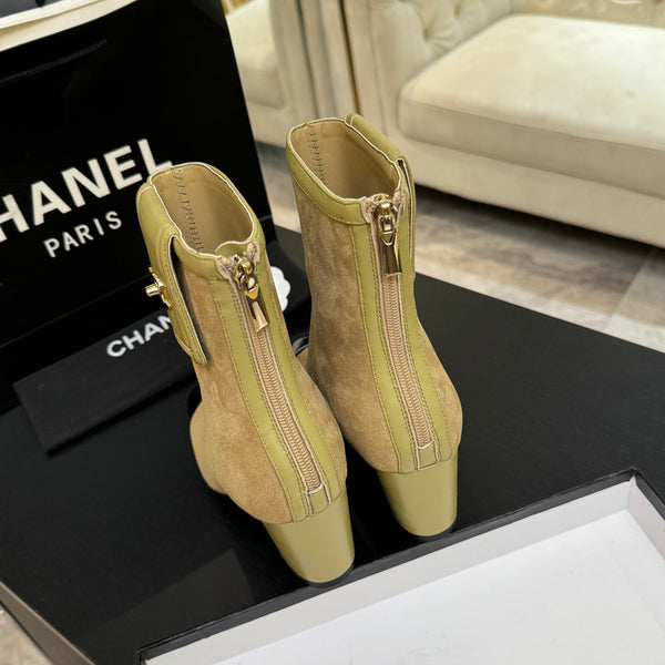 CC Ankle Boots White Square Toe Beige Black Suede Leather 958073
