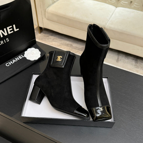 CC Ankle Boots White Square Toe Black Suede Leather 958072