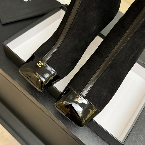 CC Ankle Boots White Square Toe Black Suede Leather 958072