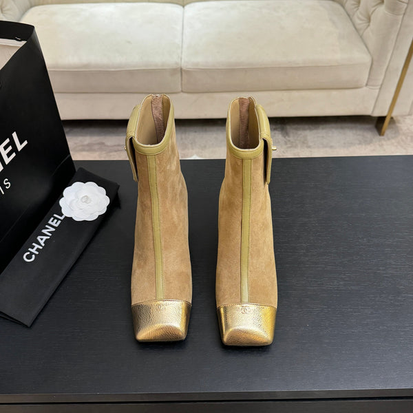 CC Ankle Boots White Square Toe Beige Gold Suede Leather 958071