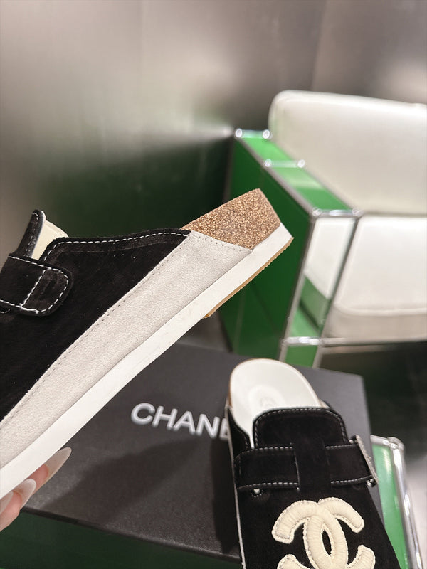 CC Slip-On Mules Crystal Buckle Black Suede 960365