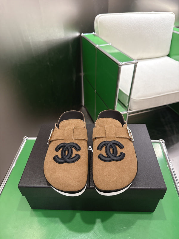 CC Slip-On Mules Crystal Buckle Brown Suede 960362