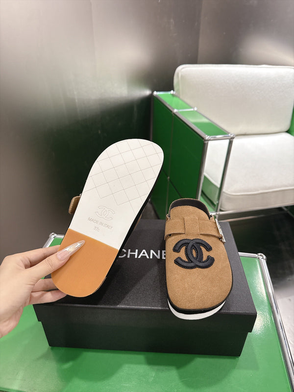 CC Slip-On Mules Crystal Buckle Brown Suede 960362