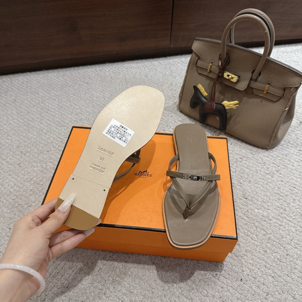 HM Miss Sandal Taupe in Calfskin 959972