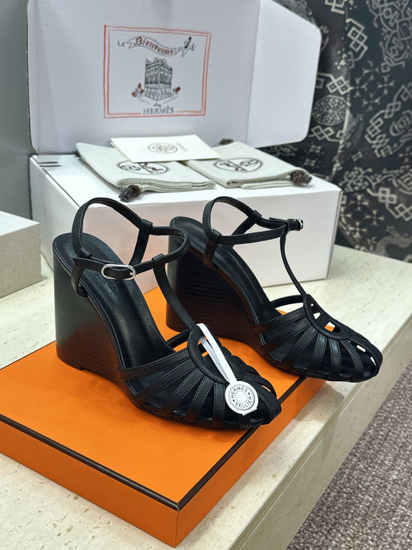 HM Wedge Sandals 10.5CM Black Leather 959357