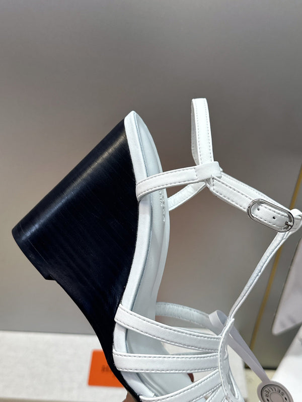 HM Wedge Sandals 10.5CM White Leather 959356