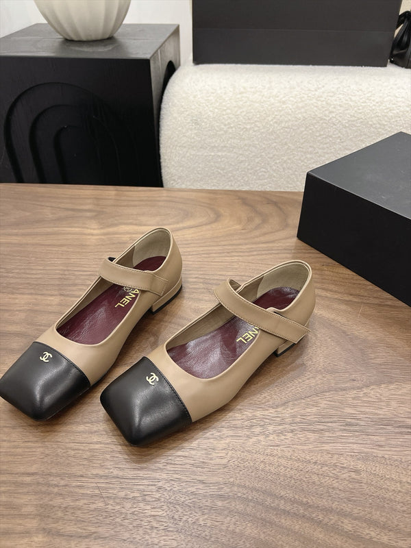CC Square-Toe Mary Jane Flats Beige Black Lambskin 961512
