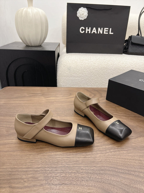 CC Square-Toe Mary Jane Flats Beige Black Lambskin 961512
