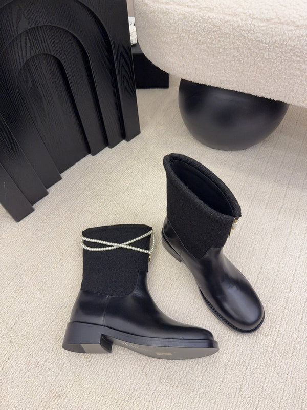 CC Mid-Calf Boots 4CM Pearl Chain Gold Charm Black Knit & Leather 961502