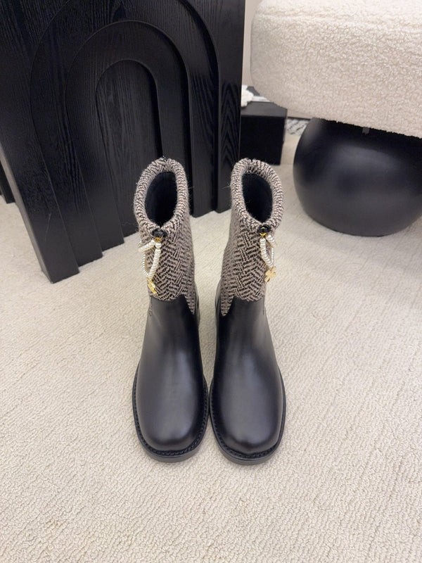 CC Mid-Calf Boots 4CM Pearl Chain Gold Charm Black Tweed Leather 961501