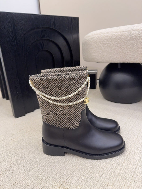 CC Mid-Calf Boots 4CM Pearl Chain Gold Charm Black Tweed Leather 961501