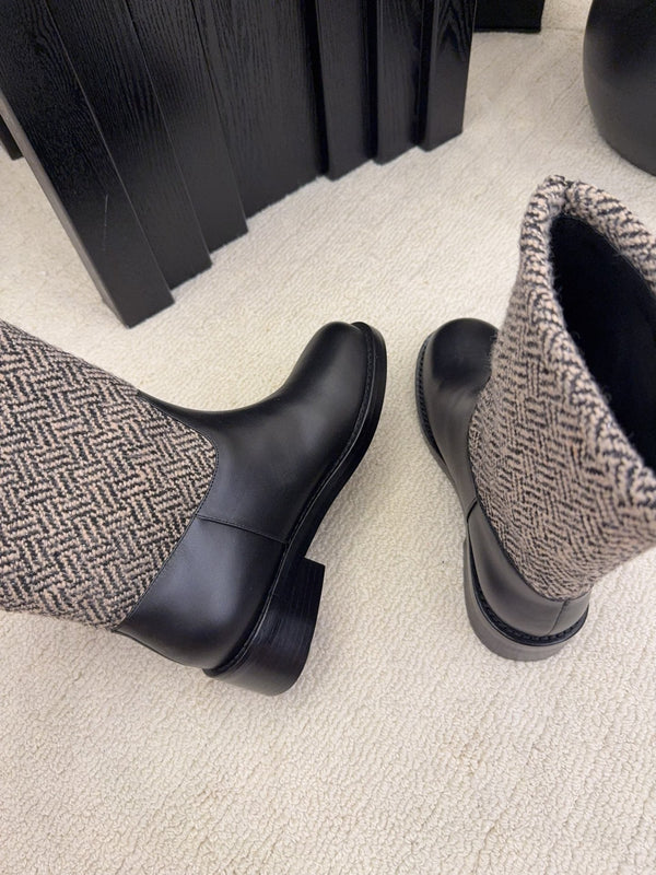 CC Mid-Calf Boots 4CM Pearl Chain Gold Charm Black Tweed Leather 961501