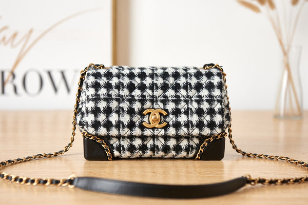 CC Flap Bag 20CM Houndstooth Tweed Black White Gold Hardware