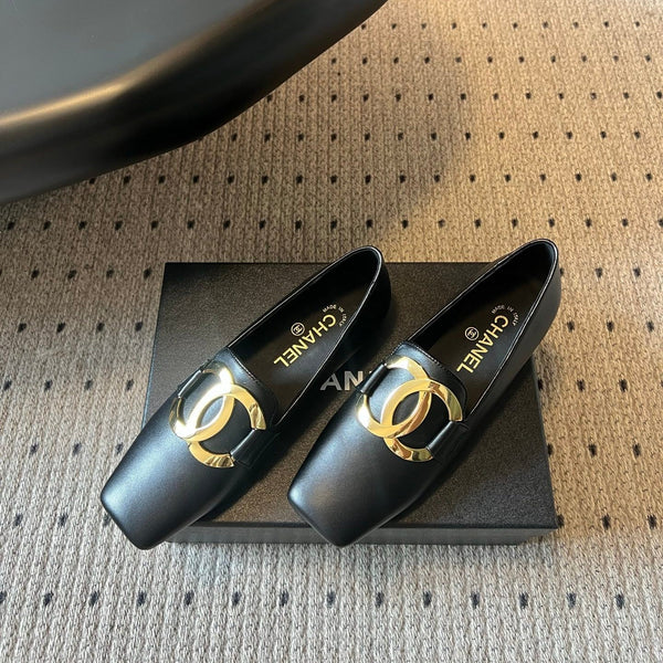 CC Logo Loafers Black Leather 984402
