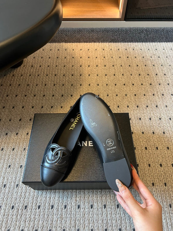CC Moccasins Logo Black Leather 984300