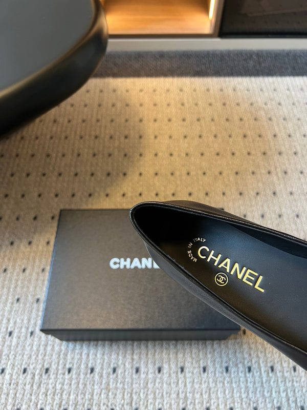 CC Moccasins Logo Black Leather 984300