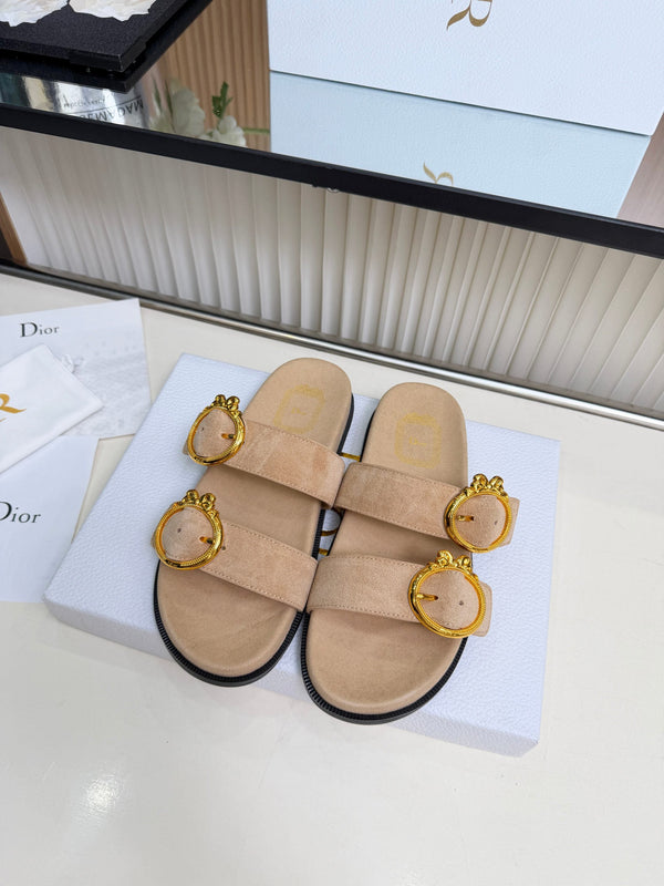 CD Médaillon Buckle Slide Cognac Beige Suede 987054