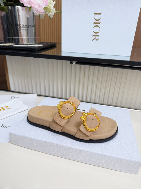 CD Médaillon Buckle Slide Cognac Beige Suede 987054