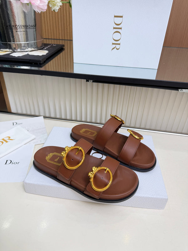 CD Médaillon Buckle Slide Brown Leather 987052